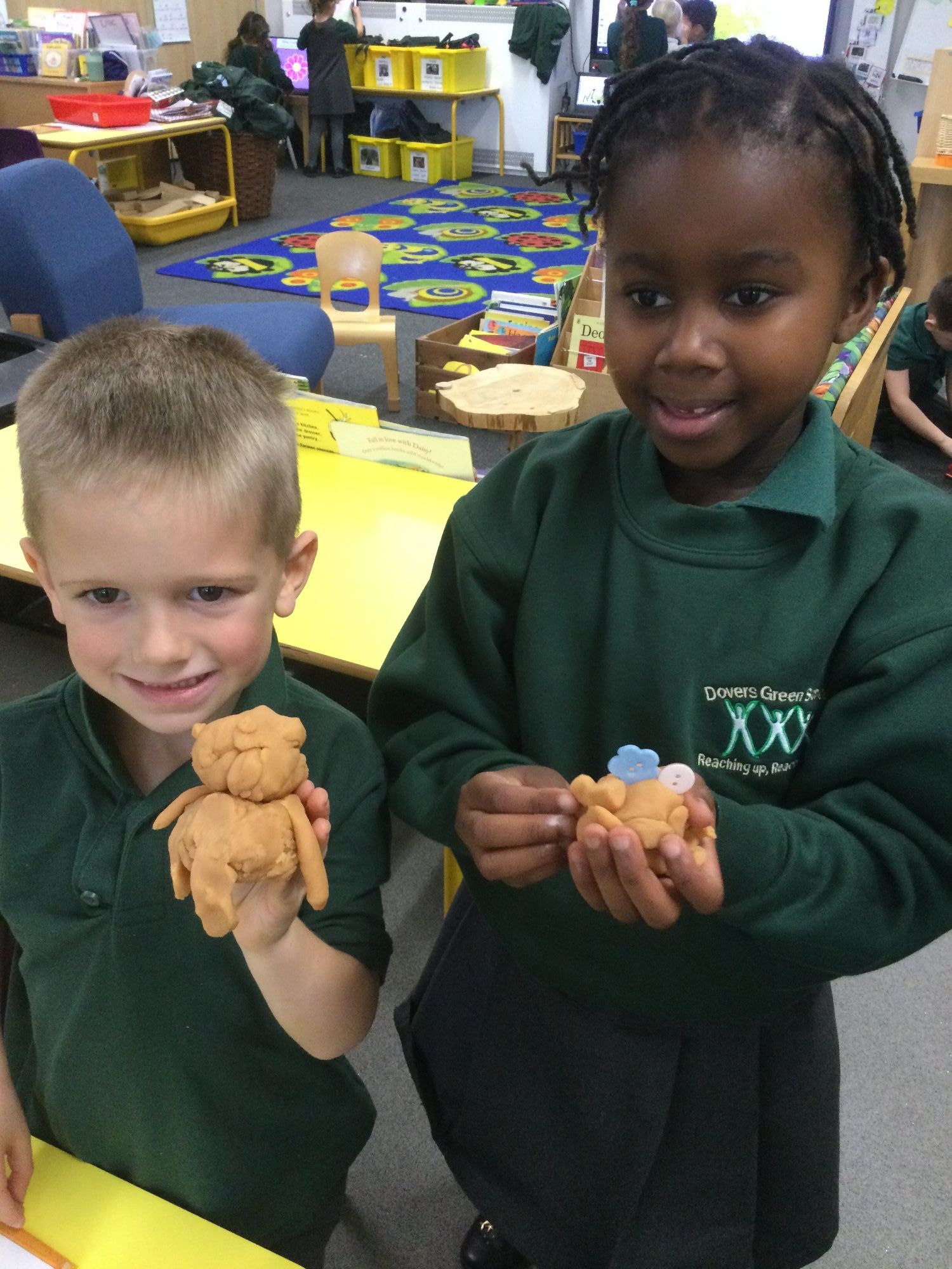 Dovers Green School Yellow Ladybirds